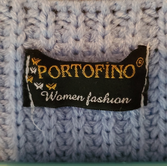 Sweater - Picture 4 of 4